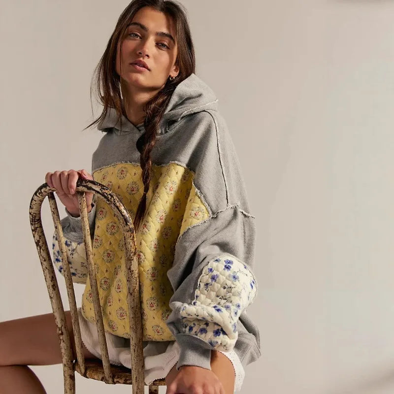 Sweat à Capuche Brodé